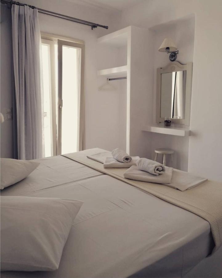 Aegeo Inn Apartments Antiparos Exterior photo